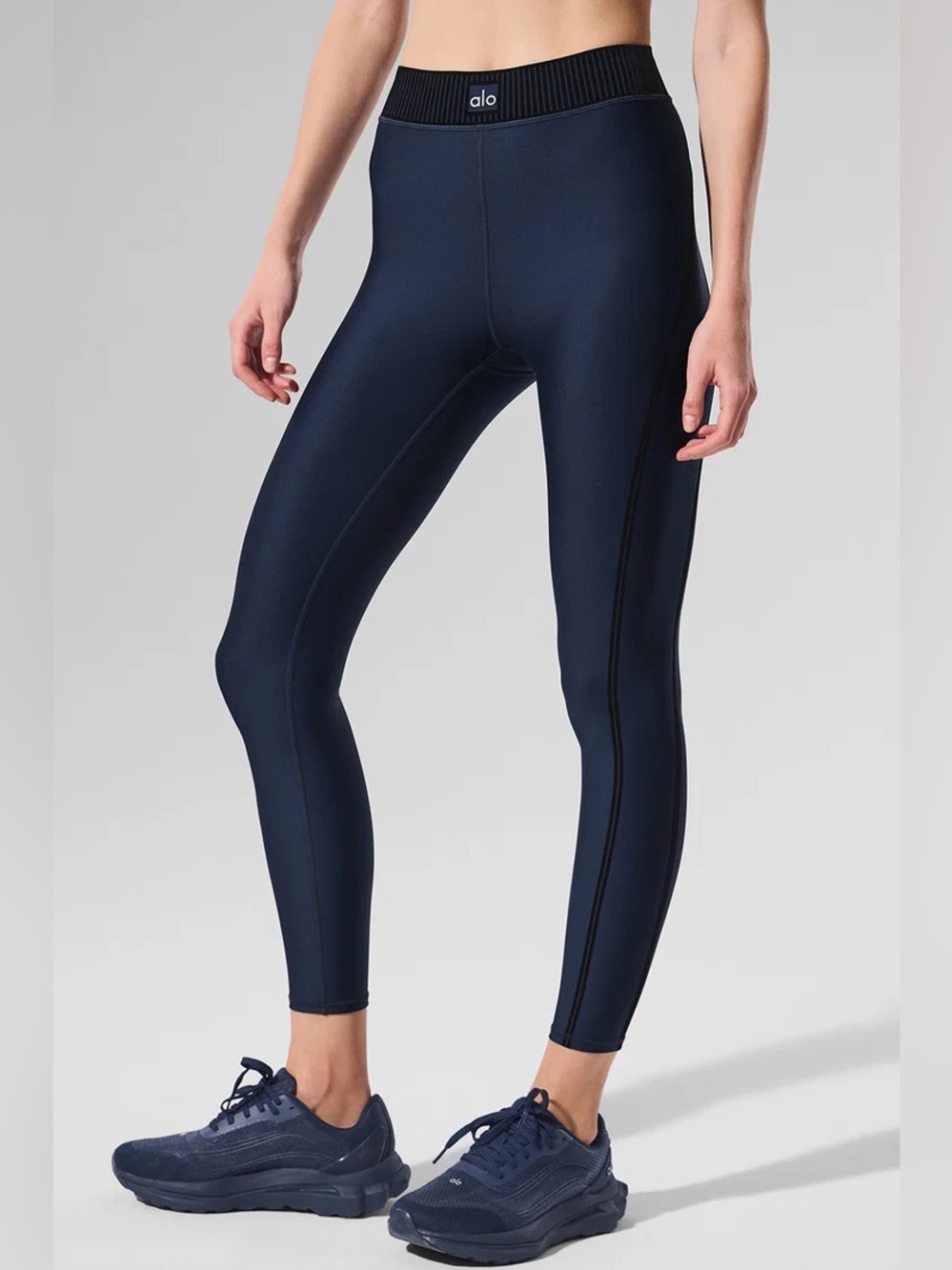 Alo Yoga Airlift High-Waist 7/8 Line Up Legging in Navy Size Extra Extra Small